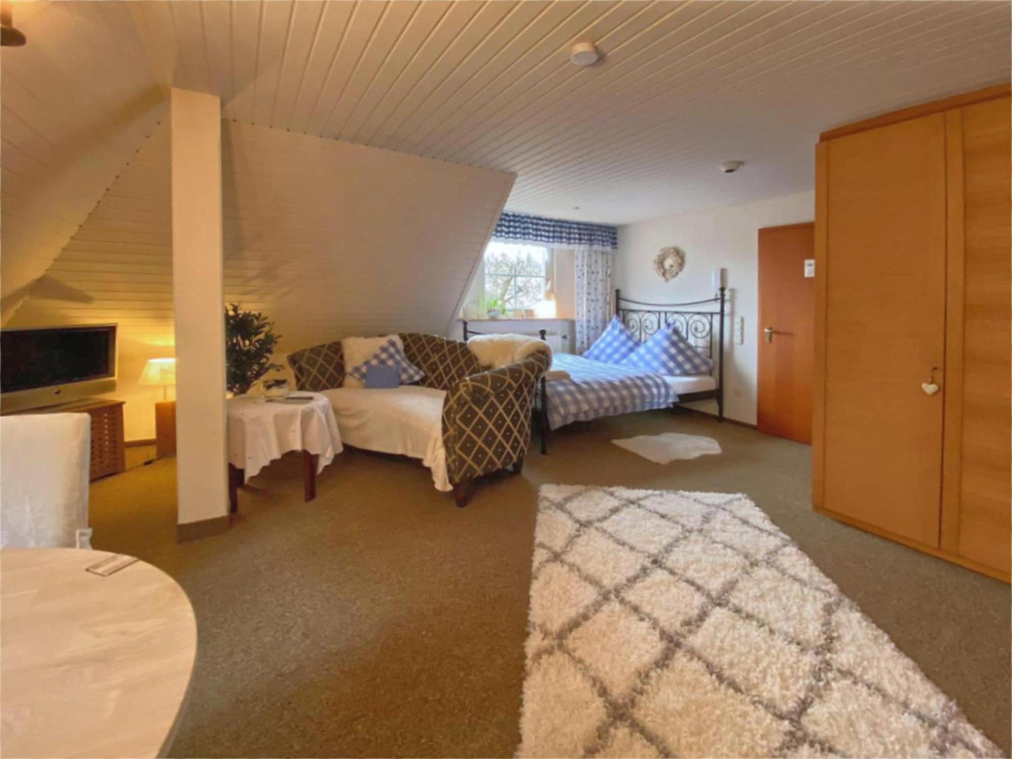 Charming Apartment In Wei Enbrunn Near Forest Weissenbrunn Buitenkant foto